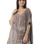 Blouse with design and sleeves 17-8087